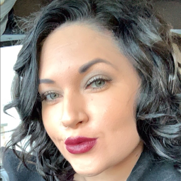 Meet your Posher, Candy - Picture 1 of 1